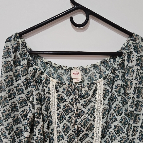 Madewell Green Smocked Tie Front Blouse - Picture 3 of 4